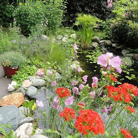 Ruhige Wohnung Mit Schoenem Eigengarten In Seeboden Am Millstaettersee Exterior photo